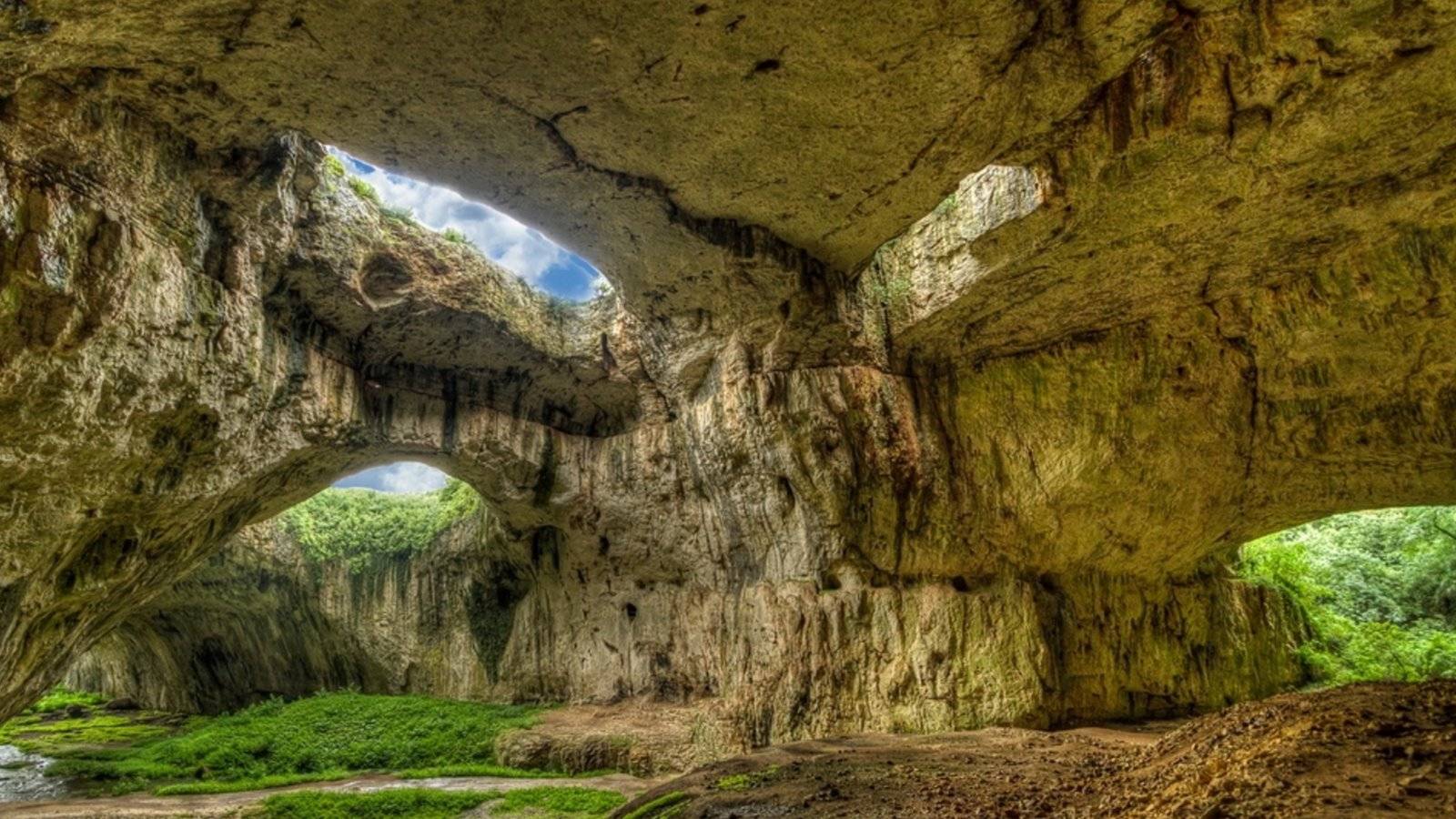 Devetashka Höhle